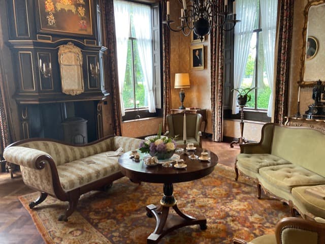 Interieur van Landgoed Havezate Mensinge